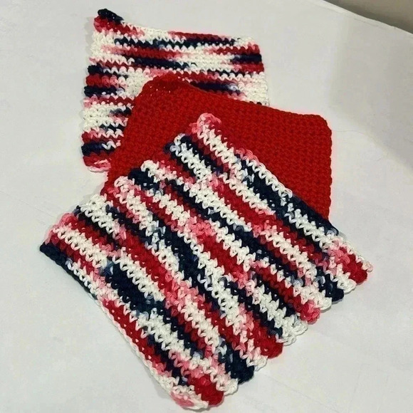 Hand Crocheted Washcloth/Dishcloth - Set of 3 - Picture 3 of 5